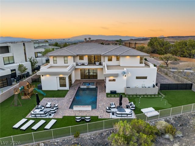 5 Crystal Tree Pass, Henderson, NV 89052
