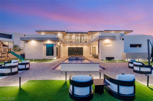 5 Crystal Tree Pass, Henderson, NV 89052