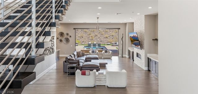 5 Crystal Tree Pass, Henderson, NV 89052