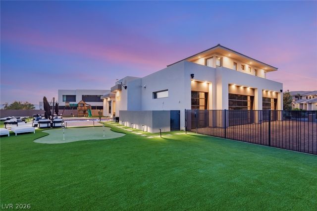 5 Crystal Tree Pass, Henderson, NV 89052