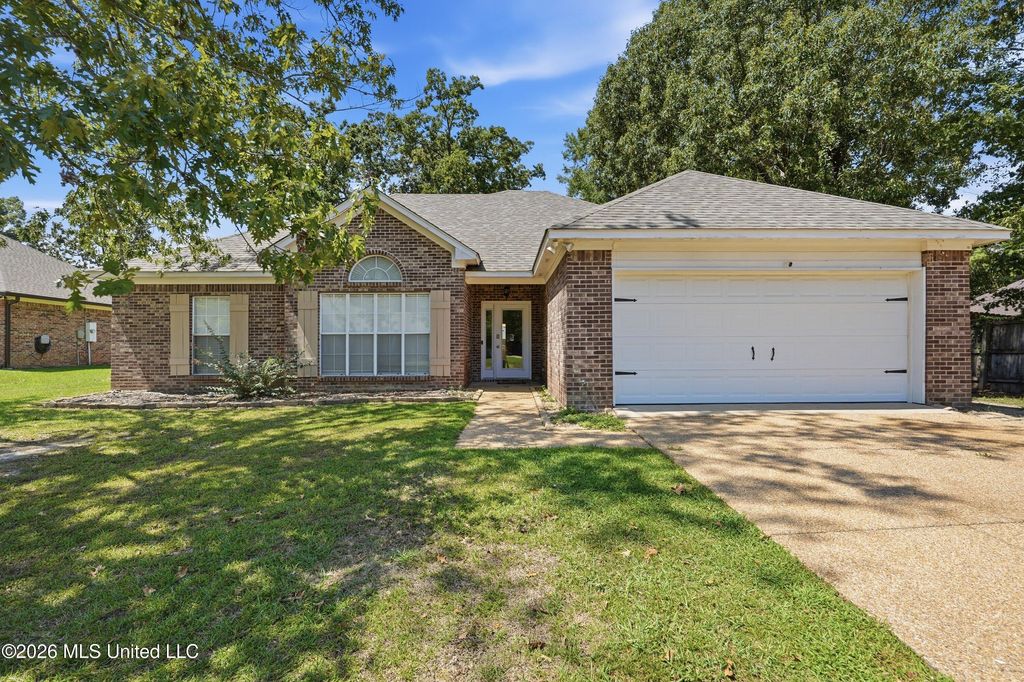 1015 Riverchase North Drive, Brandon, MS 39047