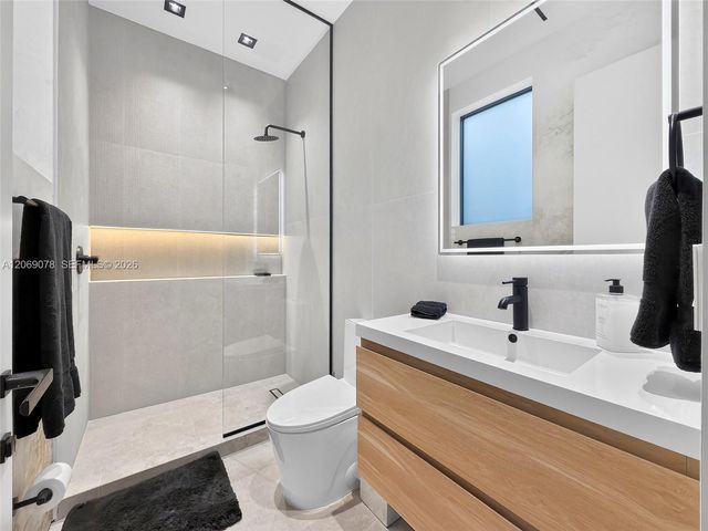 2290 SW 13th Street, Miami, FL 33145
