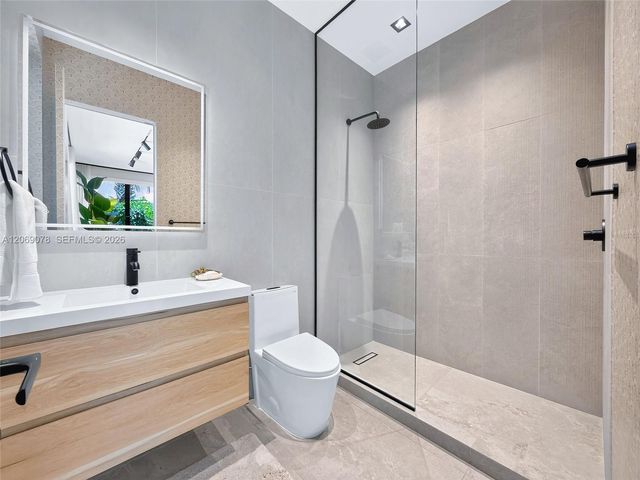 2290 SW 13th Street, Miami, FL 33145