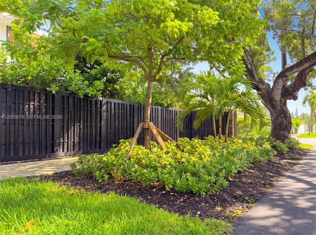 2290 SW 13th Street, Miami, FL 33145