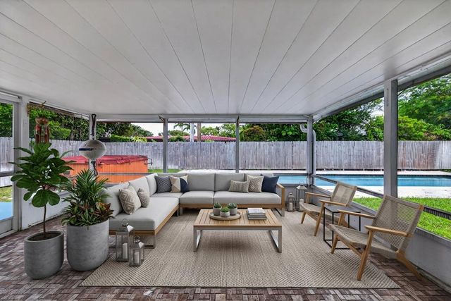 3213 Dover Road, Pompano Beach, FL 33062