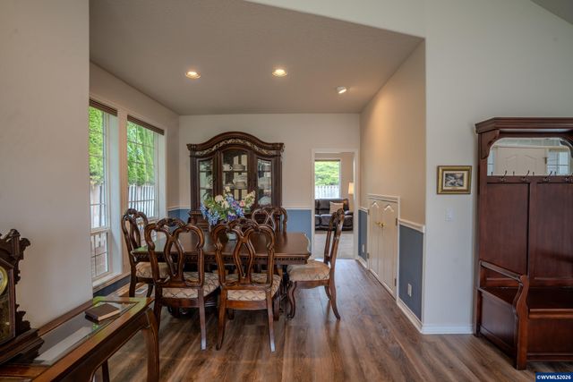 915 Irwin Ct NE, Keizer, OR 97303