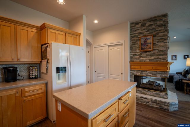 915 Irwin Ct NE, Keizer, OR 97303