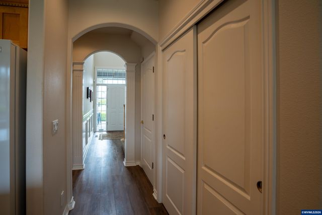 915 Irwin Ct NE, Keizer, OR 97303