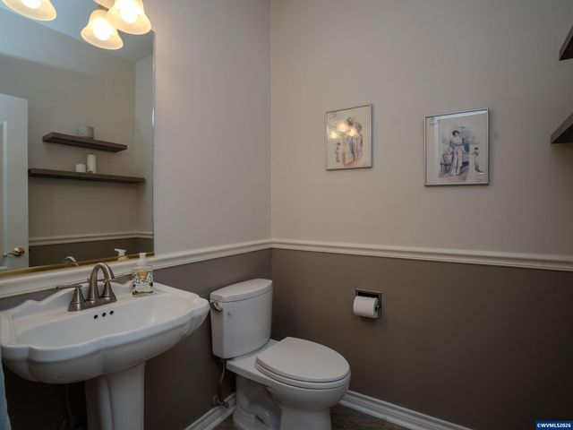 915 Irwin Ct NE, Keizer, OR 97303