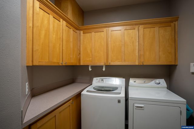 915 Irwin Ct NE, Keizer, OR 97303