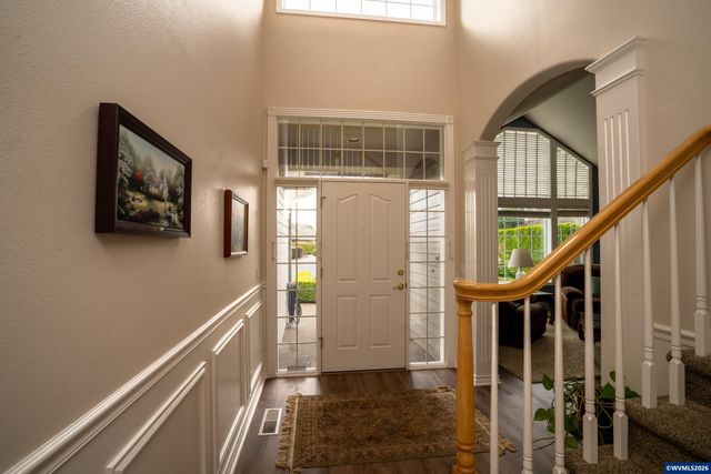 915 Irwin Ct NE, Keizer, OR 97303