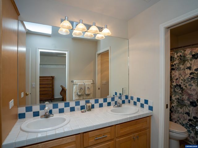 915 Irwin Ct NE, Keizer, OR 97303