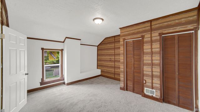 406 D Street, La Porte, IN 46350