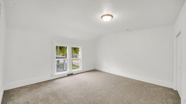 406 D Street, La Porte, IN 46350