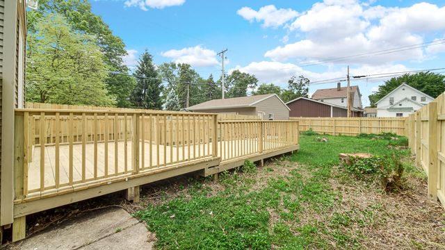 406 D Street, La Porte, IN 46350