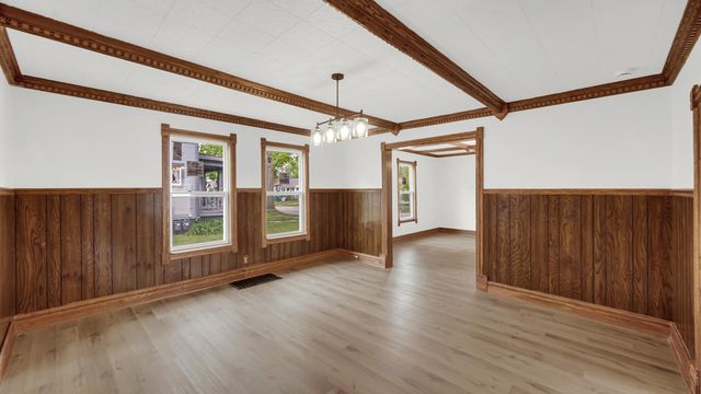 406 D Street, La Porte, IN 46350
