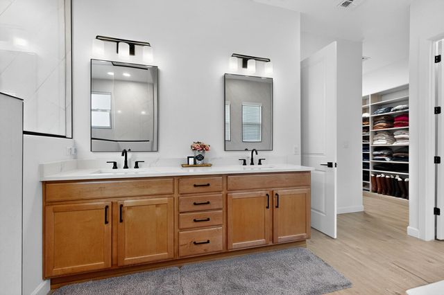 7746 Majesty Court NW, Albuquerque, NM 87107