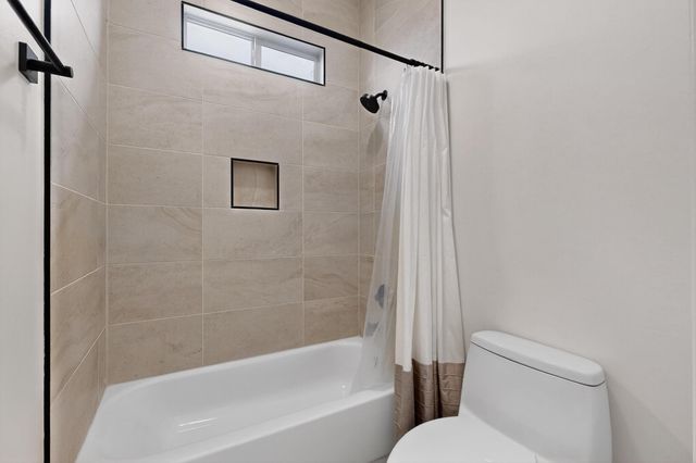 7746 Majesty Court NW, Albuquerque, NM 87107