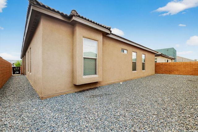 7746 Majesty Court NW, Albuquerque, NM 87107