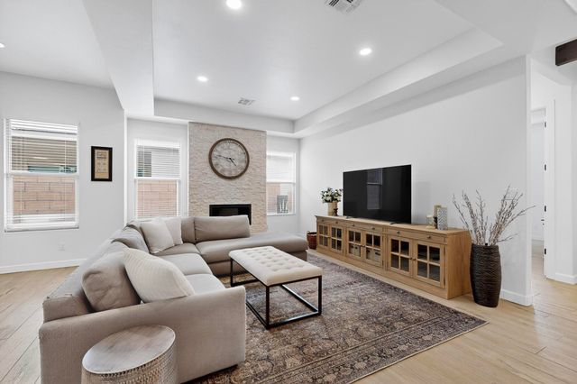 7746 Majesty Court NW, Albuquerque, NM 87107