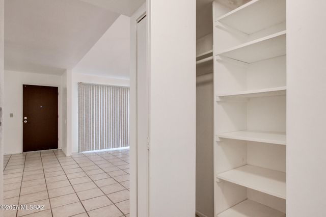 822 S Langley Ave Unit 207, Tucson, AZ 85710