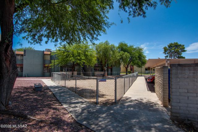 822 S Langley Ave Unit 207, Tucson, AZ 85710