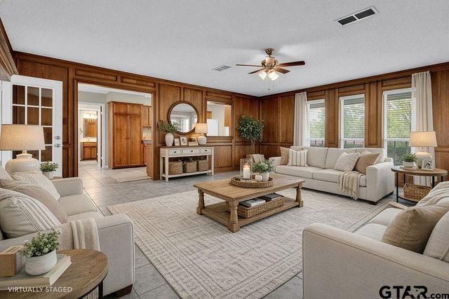 216 Treetop Lane, Hideaway, TX 75771