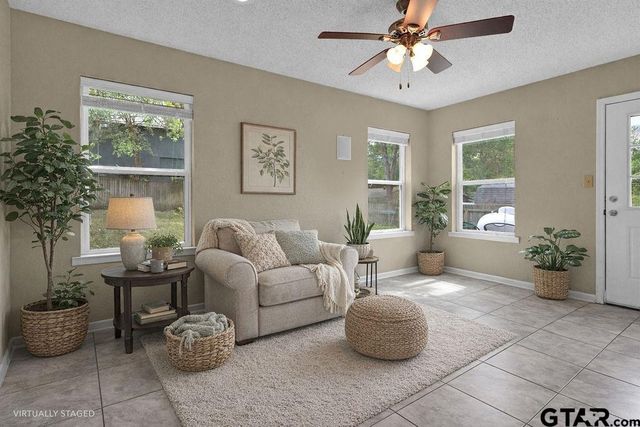216 Treetop Lane, Hideaway, TX 75771