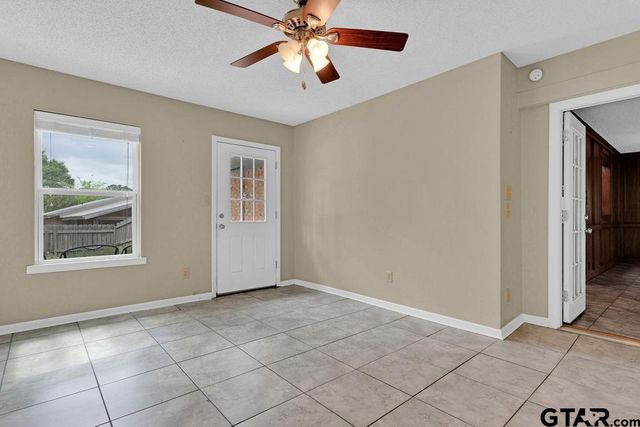216 Treetop Lane, Hideaway, TX 75771