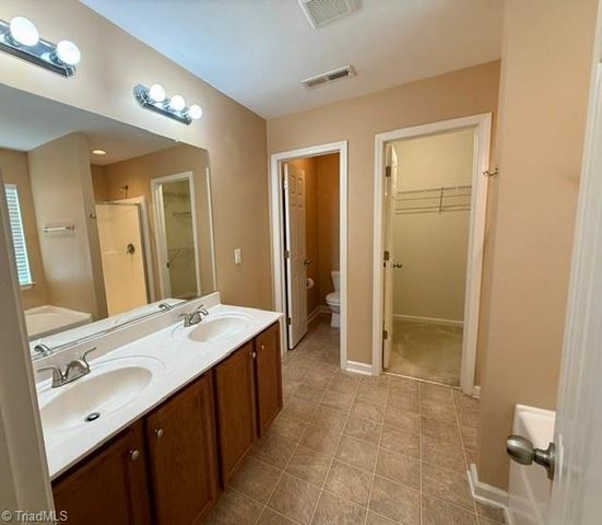 3623 Whitworth Drive, Greensboro, NC 27405
