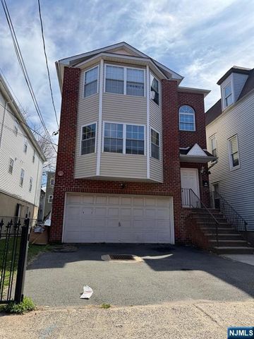 41 3rd Street 2, Newark, NJ 07107