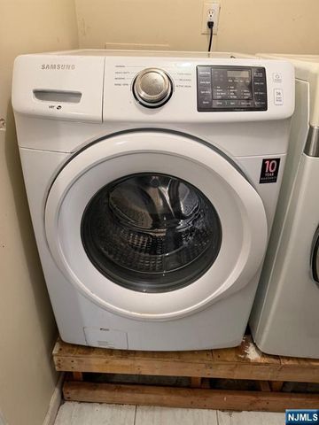 41 3rd Street 2, Newark, NJ 07107