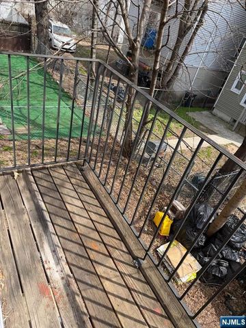 41 3rd Street 2, Newark, NJ 07107