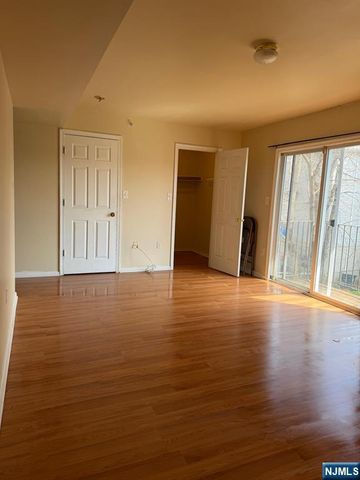 41 3rd Street 2, Newark, NJ 07107