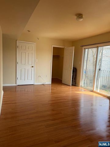 41 3rd Street 2, Newark, NJ 07107