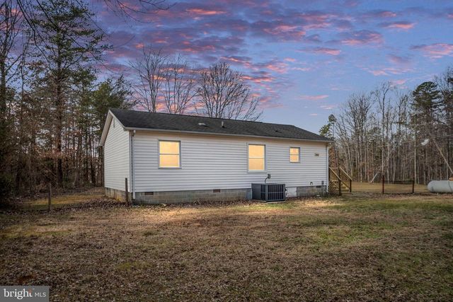 2174 COPPER LINE RD, Bumpass, VA 23024
