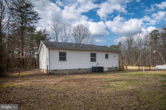 2174 COPPER LINE RD, Bumpass, VA 23024