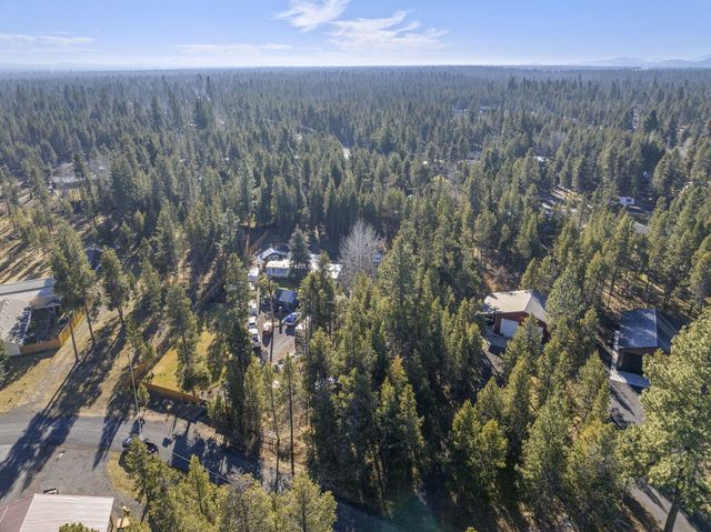 16833 Brenda Drive, Bend, OR 97707