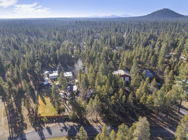 16833 Brenda Drive, Bend, OR 97707