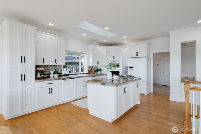 1124 2nd Street, Mukilteo, WA 98275
