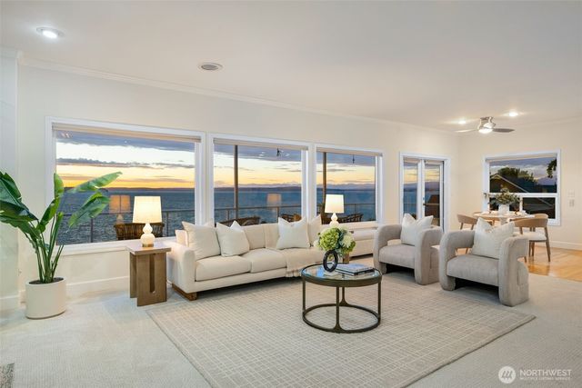 1124 2nd Street, Mukilteo, WA 98275