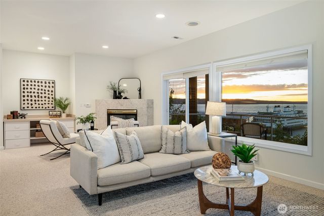 1124 2nd Street, Mukilteo, WA 98275