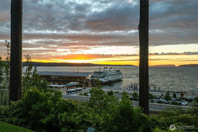 1124 2nd Street, Mukilteo, WA 98275