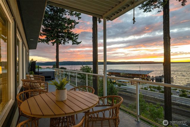 1124 2nd Street, Mukilteo, WA 98275