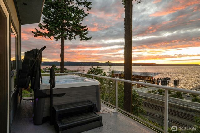 1124 2nd Street, Mukilteo, WA 98275