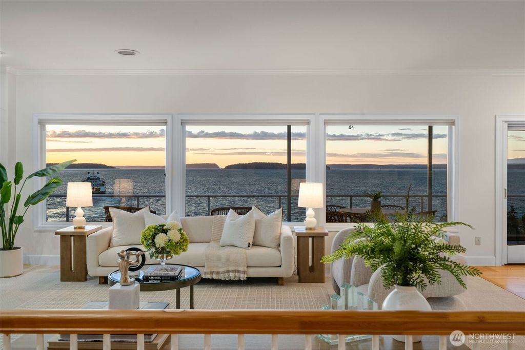 1124 2nd Street, Mukilteo, WA 98275