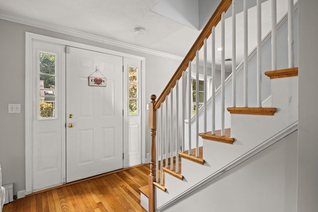 8 Robinwood Dr, Canton, MA 02021