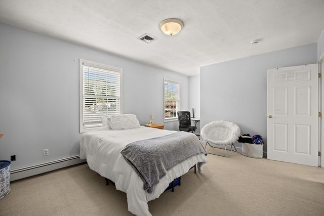 8 Robinwood Dr, Canton, MA 02021