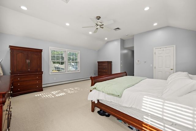 8 Robinwood Dr, Canton, MA 02021