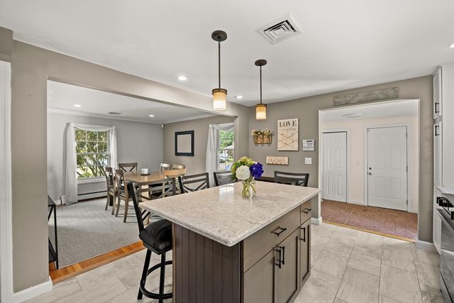 8 Robinwood Dr, Canton, MA 02021